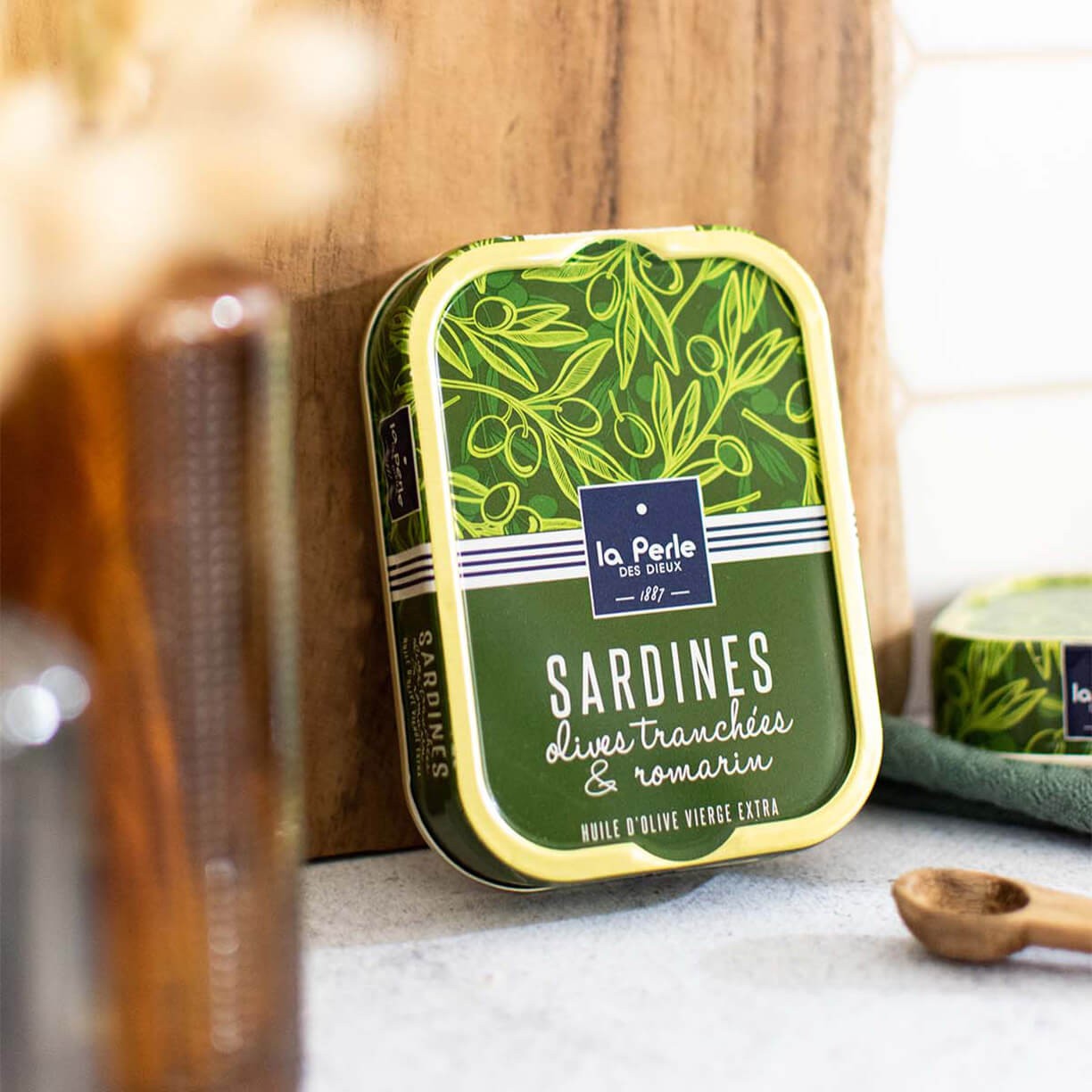 Sardines aux olives tranchées et au romarin