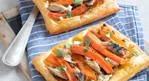 Tarte fine carottes confites et maquereaux